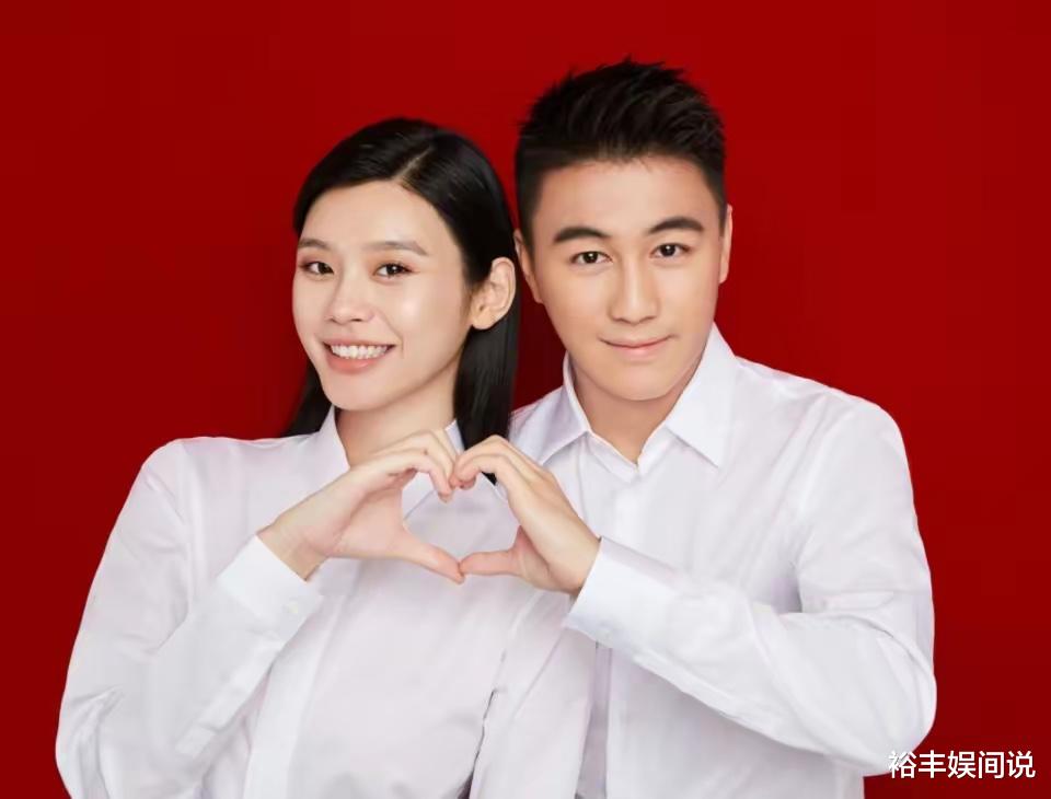 四太梁安琪自家商场内带孙子孙女!全程讲普通话,还亲自买单