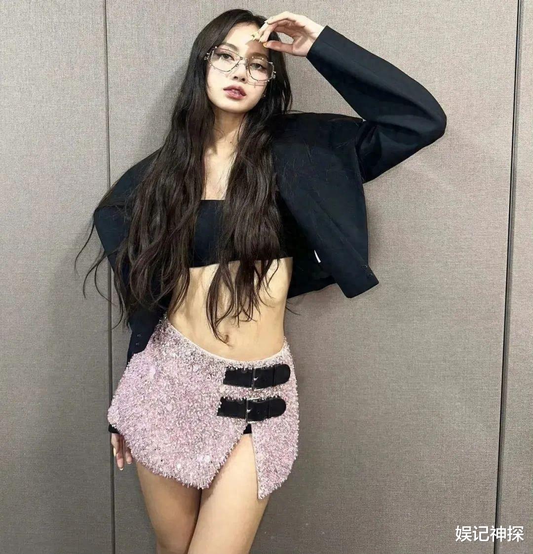 Lisa疯马秀风波升级！杨颖张嘉倪看演出遭炮轰无脑，徐娇的发声一针见血