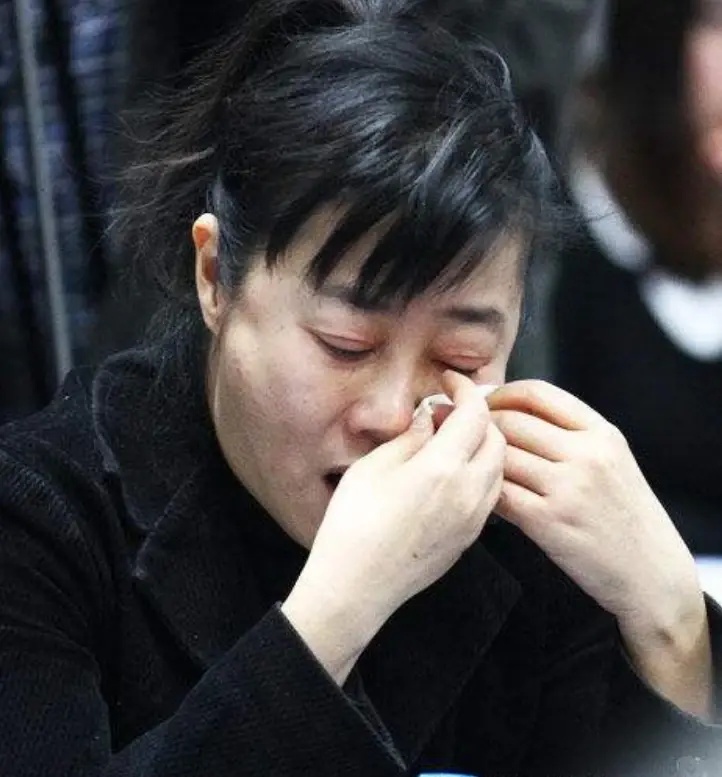 被国家逮捕的三位央视主持人,看看他们辉煌背后的犯罪之路!