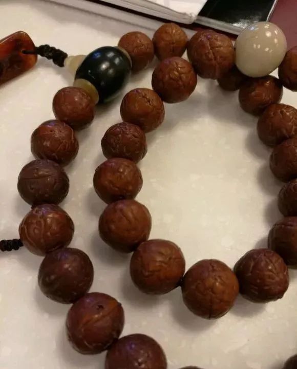 凤眼脏,用肥皂水刷了个痛快