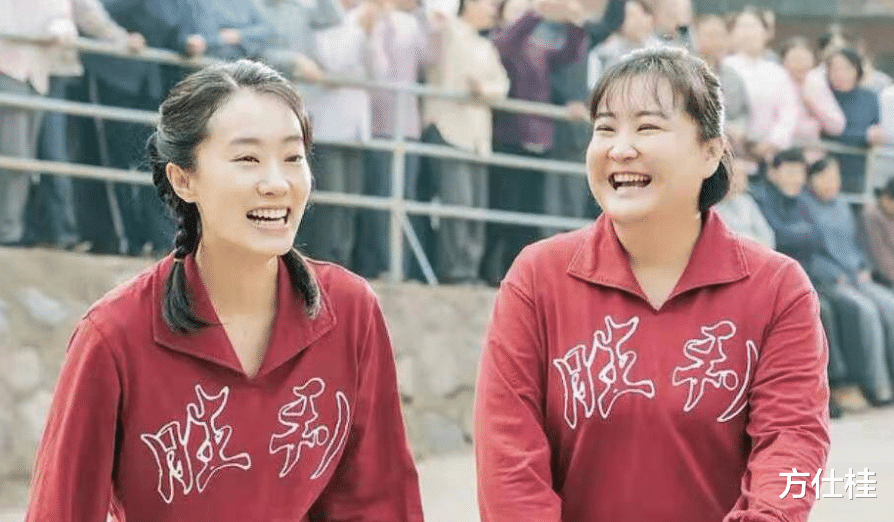 贾玲|贾玲暴瘦50斤,网友调侃:瘦死的骆驼比马大!