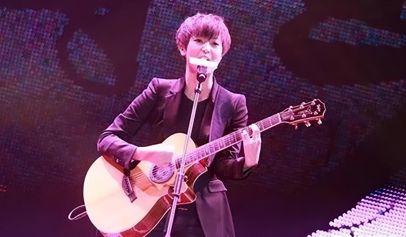 “港独”明星何韵诗，叫嚣联合国将中国除名！如今下场真是大快人心！