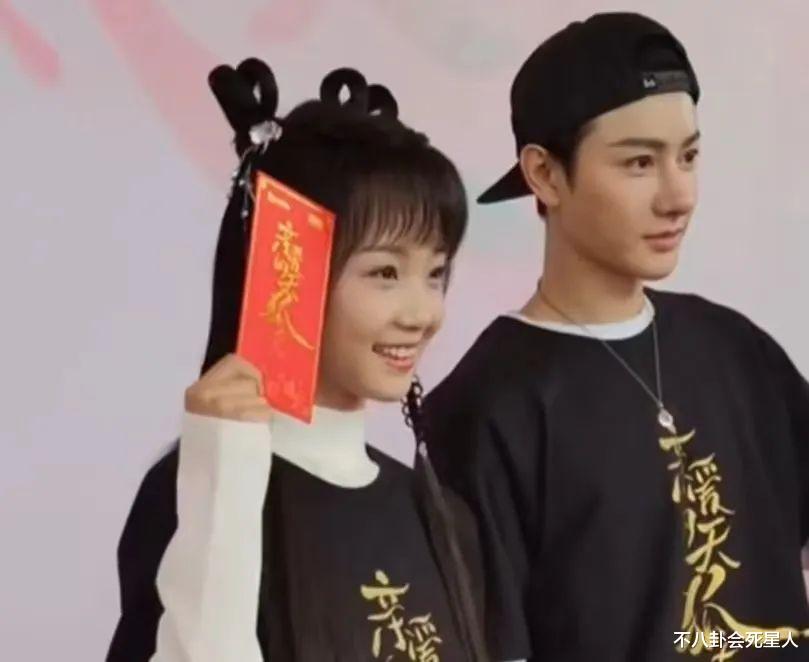 娱乐圈假鼻子扎堆,金晨新剧出戏,毛晓彤变样,把我看无语了