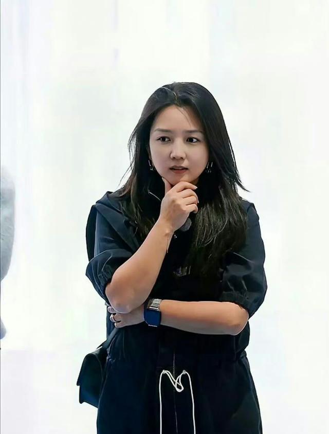 董洁|拒绝容貌焦虑!何洁素颜让人惊艳,董洁杨紫周迅用真实面对人生