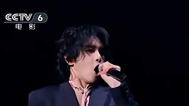 李宇春和华晨宇，两个“混子”歌手，在香港这一夜彻底现了原形