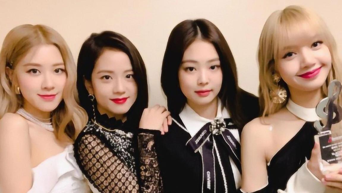 Lisa经历掉粉危机，机场几乎无人接机，加盟疯马秀或成败笔