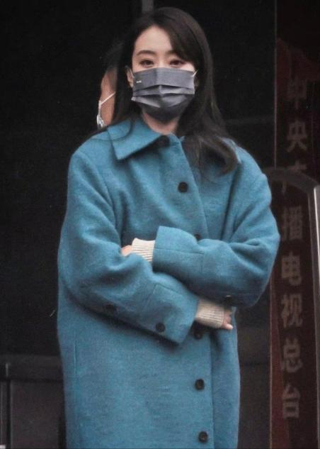 春晚|兔年春晚撕下了岳云鹏的遮羞布,给十分钟时间救场一说你信吗