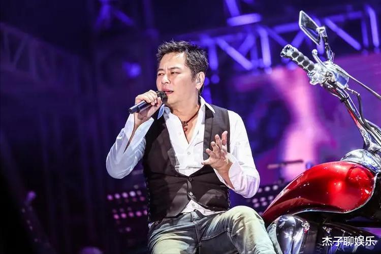 王杰：我连华晨宇是谁都不认识！凭我的资格，说一句邓紫棋怎么了