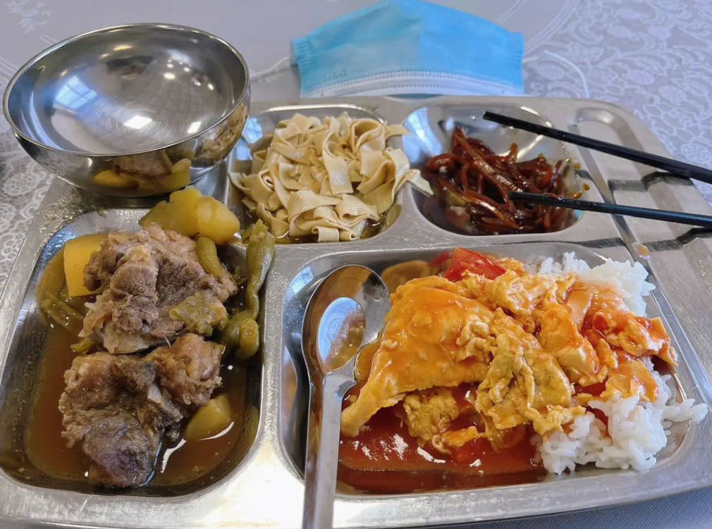 动力|体制内食堂伙食成考公动力，午餐3元吃到撑，菜品一周7天不重样