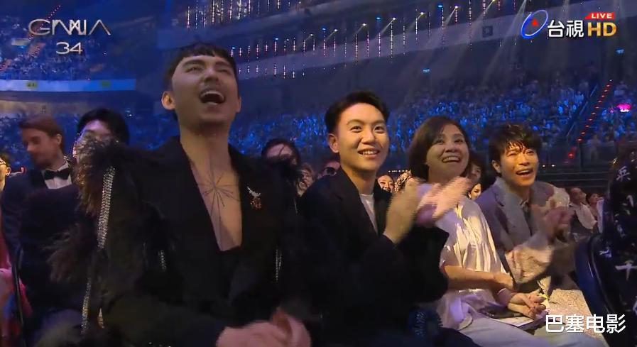 台湾金曲奖红毯,土得像乡村盛典,花里胡哨,土到极致就是潮?