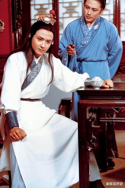 仪态差就别尬演贵公子，这8位男星告诉你，什么叫“天潢贵胄”