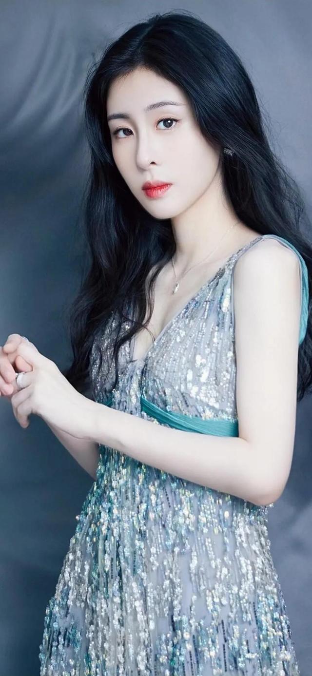 张碧晨|张碧晨,一张百灵鸟的歌喉