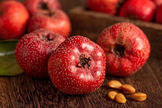 山楂能消油腻食积，但还有两个作用更厉害，老中医经常用