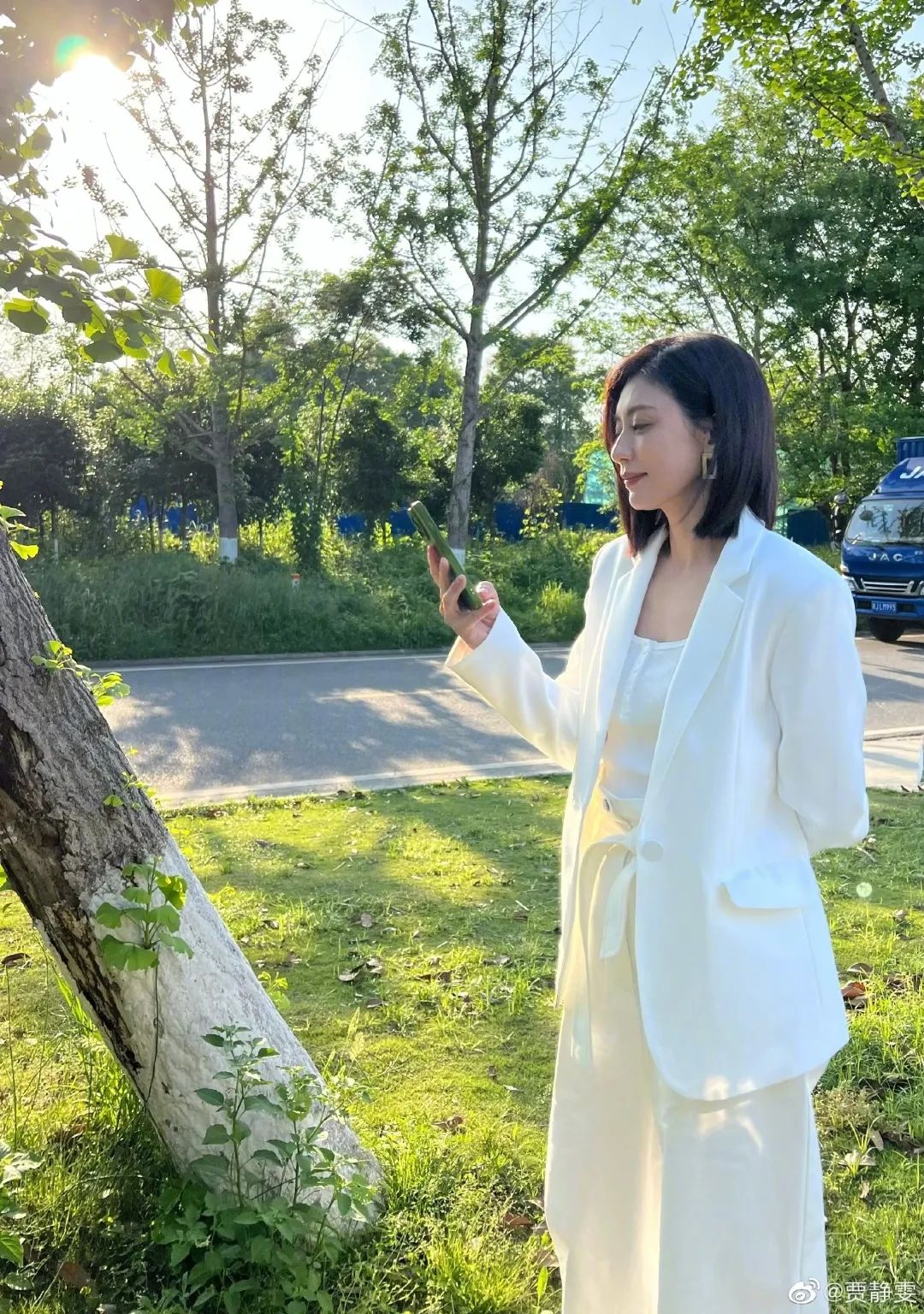 贾静雯|48岁贾静雯：我离婚，多亏了高圆圆