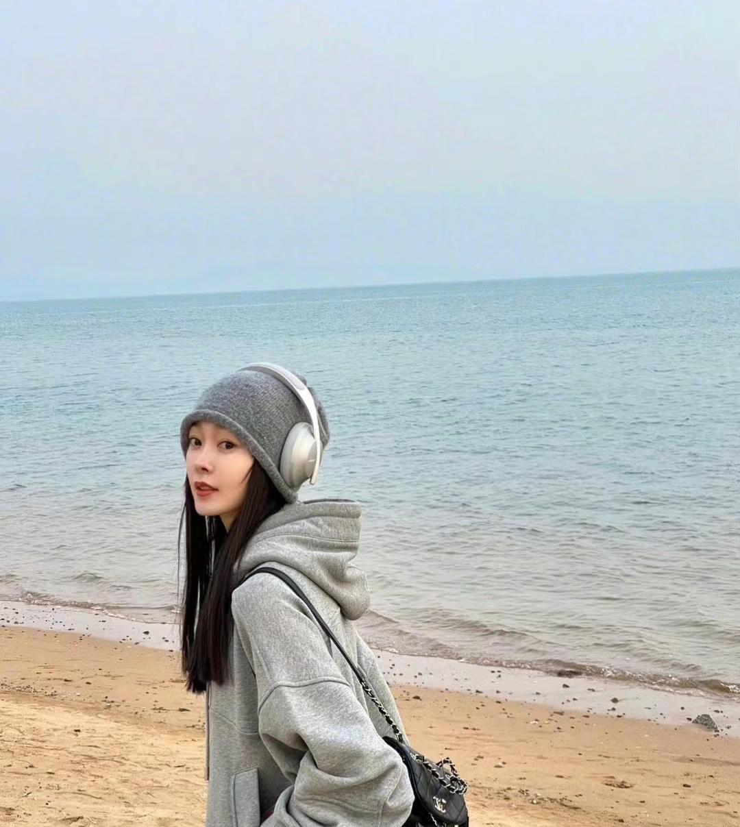 白敬亭|又一重量级大瓜!曝白敬亭与宋轶已结婚很久