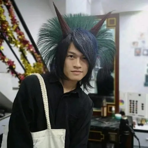 罗福兴:葬爱家族创始人,11岁创办杀马特,如今离开家族生活如何