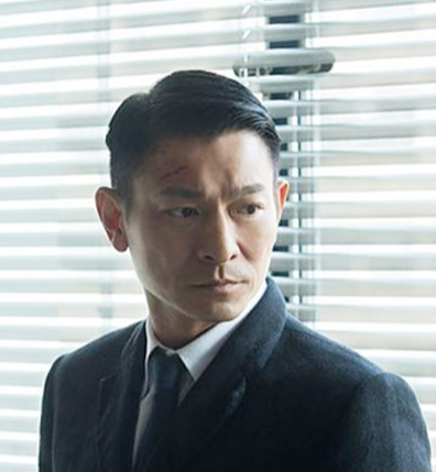 发型 这才是中年男人“反油腻”的秘诀：发型短、衣不穿紧，鞋不邋遢！