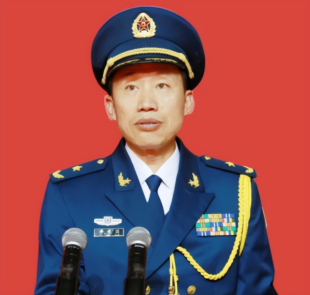 傅爱国,男,中共党员.