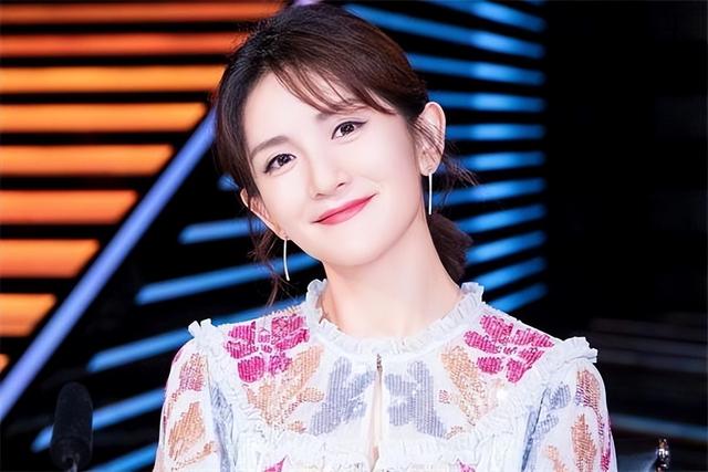 满江红|“不可一世”的谢娜，也走到了今天