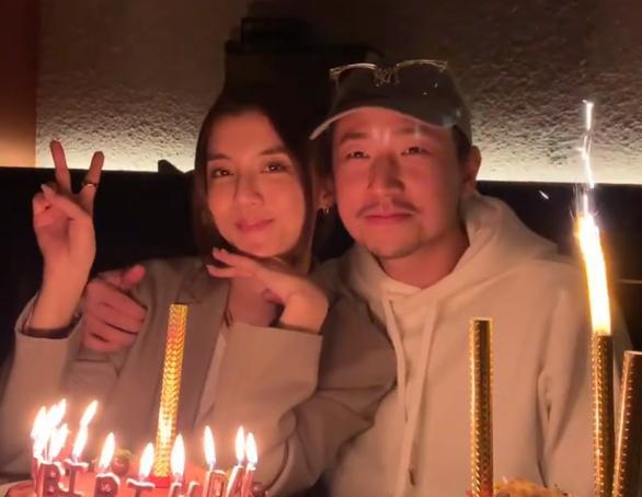 施伯雄|吴千语帮施伯雄庆生视频曝光，亲自点蜡烛，程晓玥受邀在内