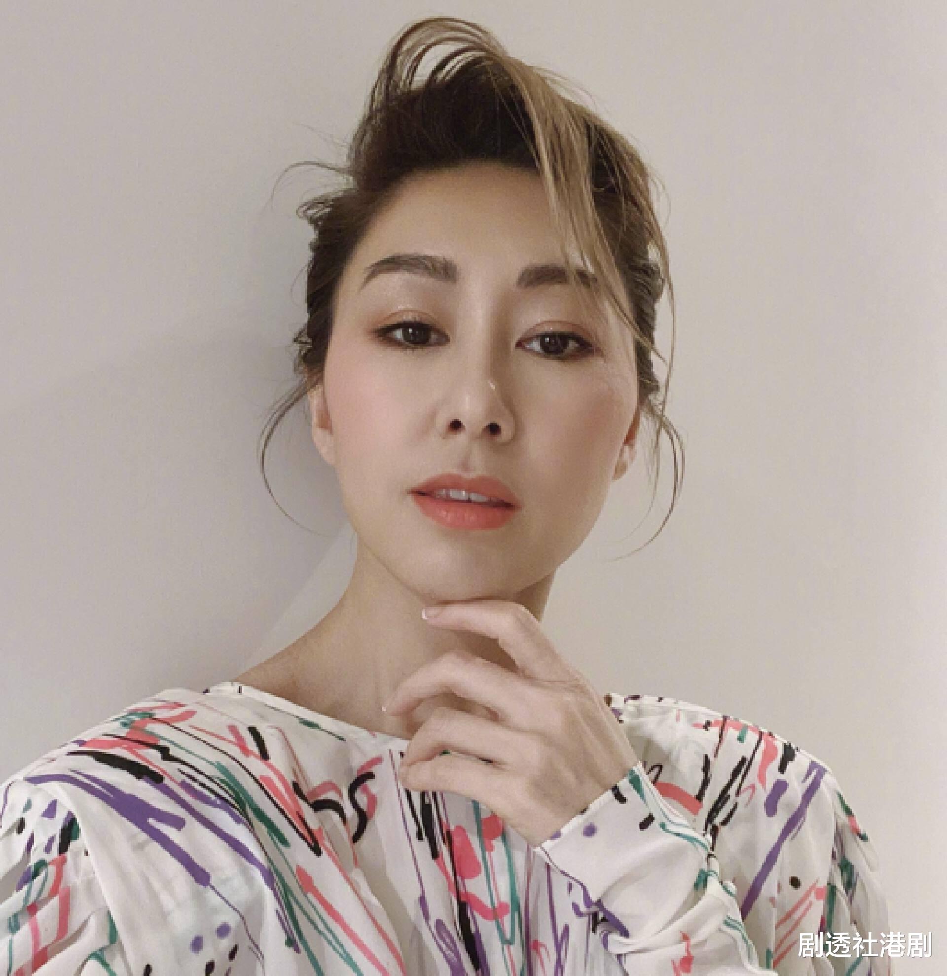 胡定欣|TVB知名女星晒超强背肌！好身材获激赞，对另一半要求高至今单身