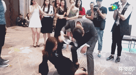 明明没有阳刚之气,还硬要装成男子汉,这几位小鲜肉不尴尬吗?