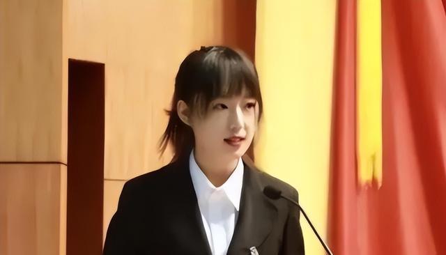 网传前男友揭秘张薇进鹅厂内幕，更有细节曝光，难怪她有恃无恐