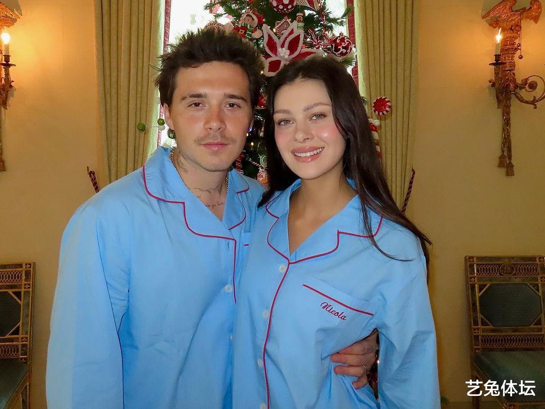 贝克汉姆全家晒照，儿子“倒插门”的地位展现的淋漓尽致