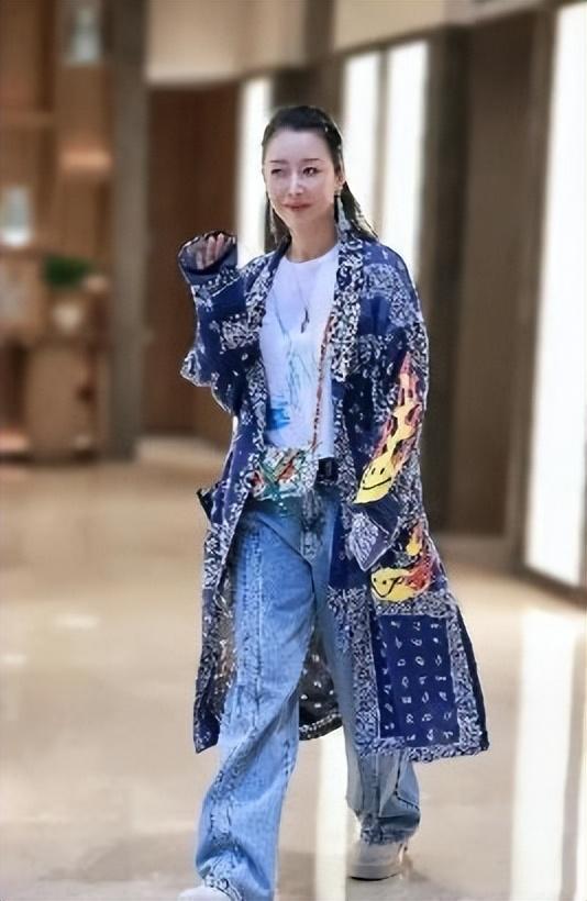 明星 马甲线、漫画腿、人均90斤，女明星为了节目到底有多拼