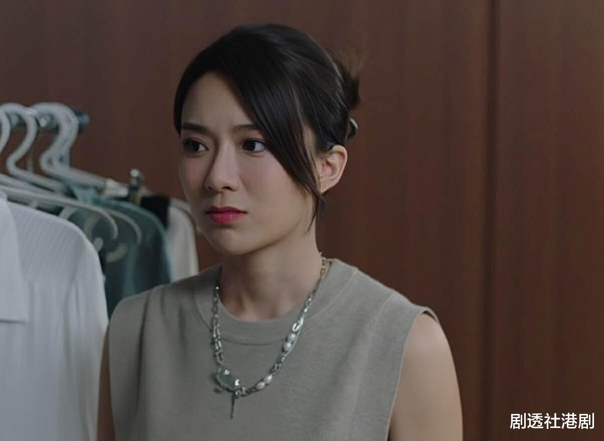 TVB新一代女神内衣外穿，新剧演技获赞，陷整容风波改名转运