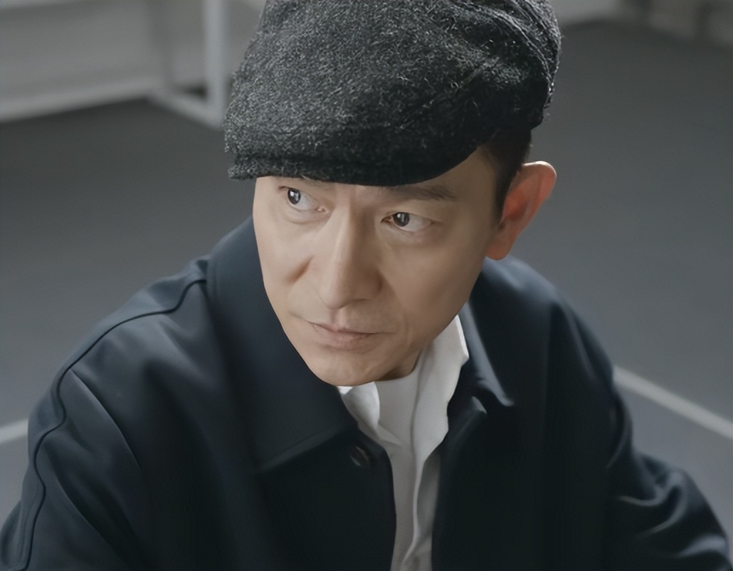 两个“百亿导演”输给一个80后女演员,中国电影已告别大导演时代