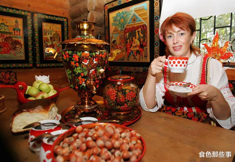 俄罗斯人|如何像俄罗斯人一样吃东西？看看俄罗斯人真正在吃的美食吧