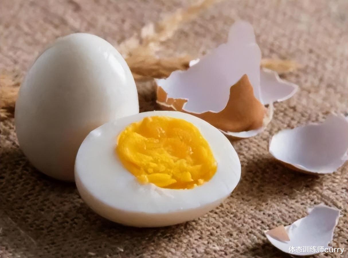 后遗症|早晨吃一个水煮鸡蛋，一段时间后会怎样？建议：肝不好的人来看看