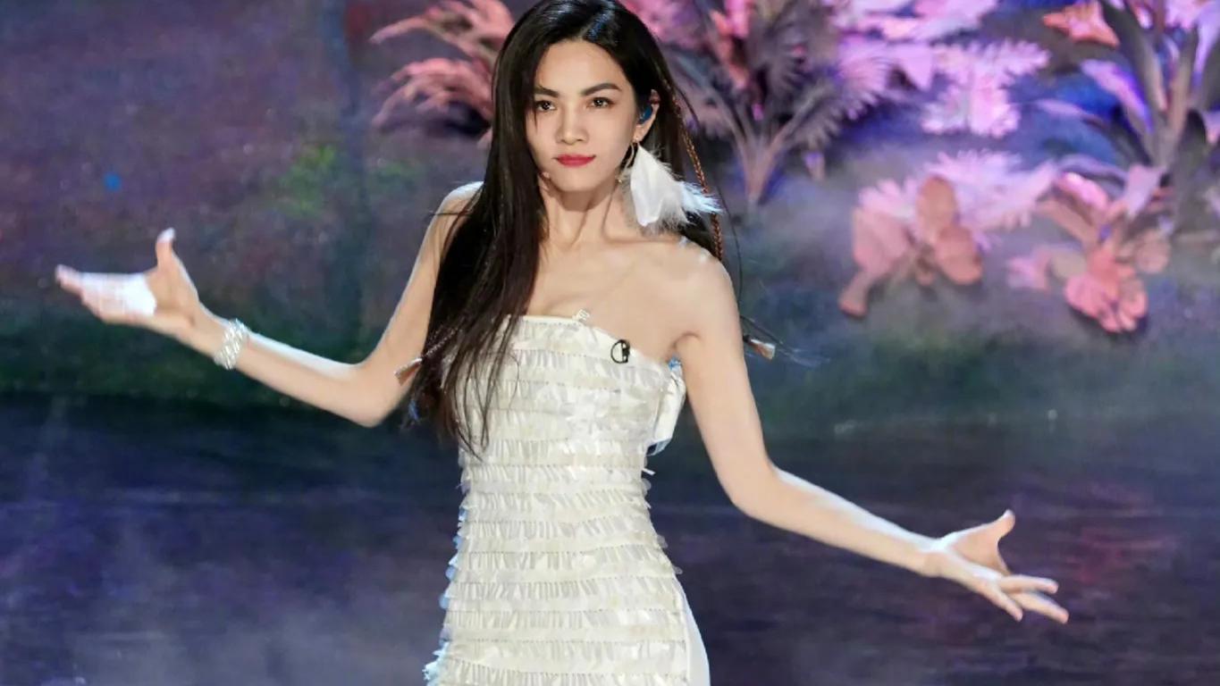 董洁|台湾女星Ella，被骂上热搜！！