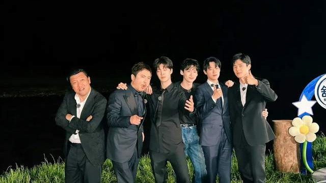 魏大勋4万本杂志秒没，芭莎主编被吓到，连沈腾都要让着他