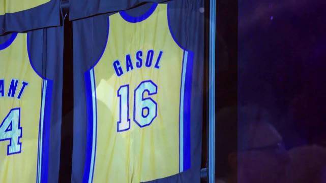 湖人正式退役加索尔球衣!