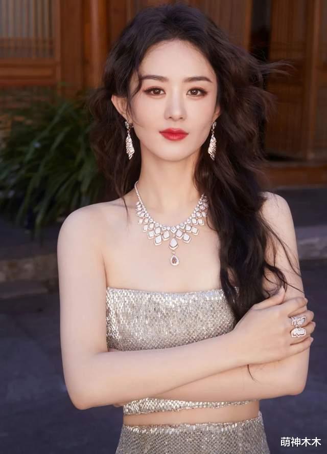 85花争资源？曝赵丽颖放弃跟陈可辛合作，杨幂接替出演《酱园弄》