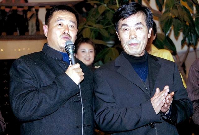 艺术家何庆魁：75岁高龄被儿子爆料，他嫖不动了，每月1万就够花