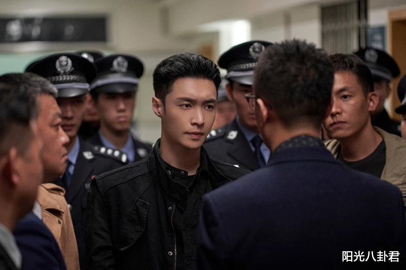 《孤注一掷》破20亿,十年前谁能想到,笑到最后的会是张艺兴