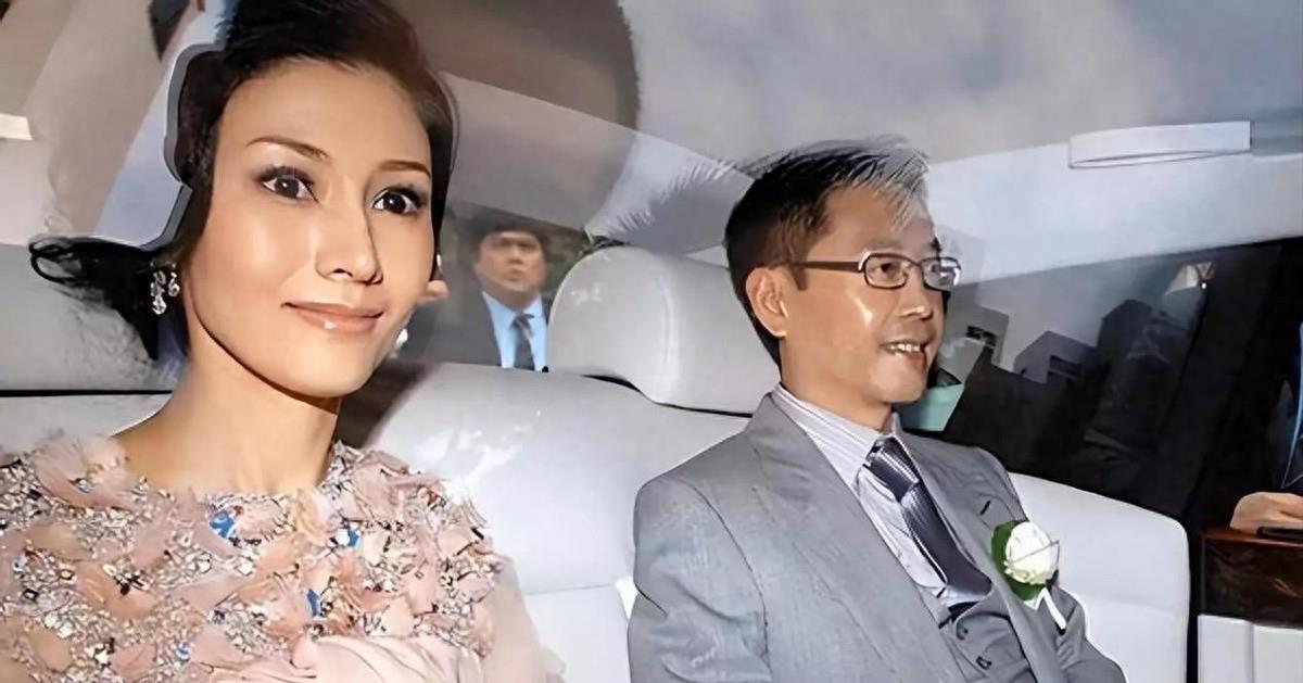 蛇蝎美人李嘉欣紧急住院送进ICU,网友却怒骂她活该,她做了什么?