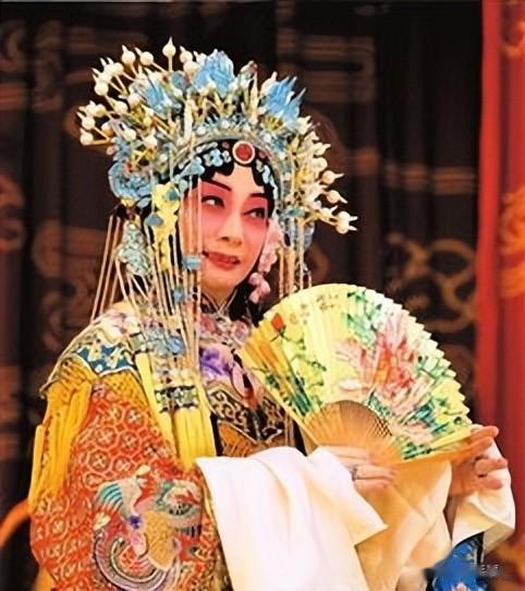 “跳梁小丑”李玉刚跌落神坛,不再被世界宽容,梅葆玖:死不原谅