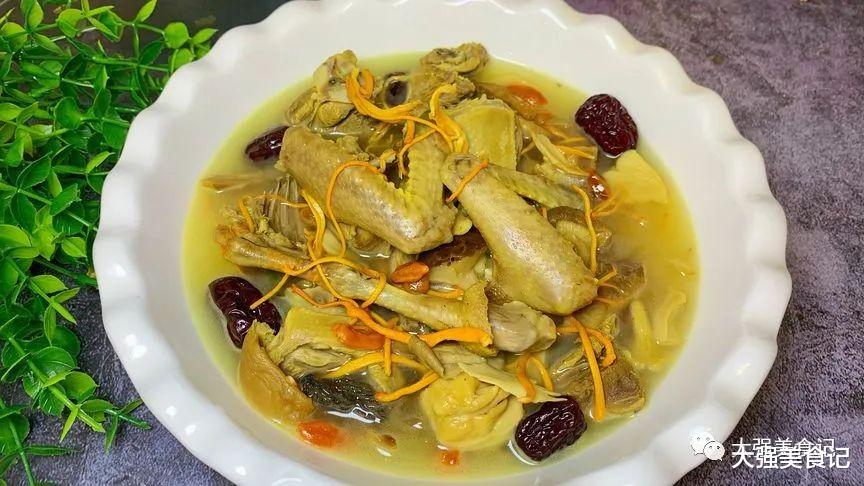 泥鳅|“天气寒,要补阳”,建议中老年吃3款补阳菜,提阳气,暖身体