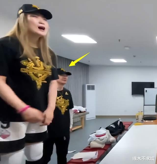 |张隆承认和李梦领证！前妻再曝李梦私密照，暗示手上有更多艳照，圈内人再发声！