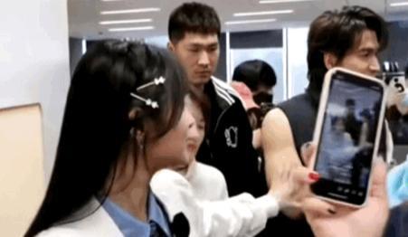 Angelababy|言承旭徐若晗官宣:谢谢你独一无二的花!