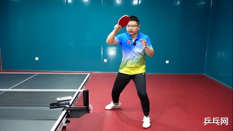 瓜子 打乒乓球能减肥？为何运动员退役后容易胖？《乒乓3000问第1集》