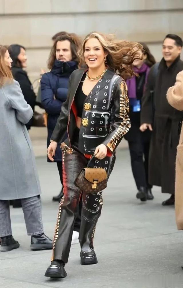 时装周|顶流女明星私下玩得这么花?