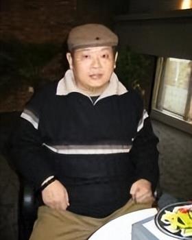 冯小刚主持葬礼，张国立痛念悼词，他的逝世，让半个娱乐圈都在哭泣