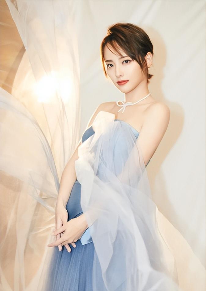 有一种“算计”叫张嘉倪与买超,离婚一年后,才看明白这盘大棋!