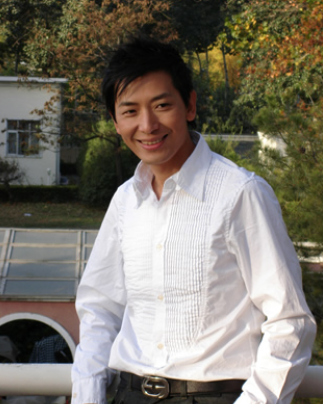 戴军|歌手出道戴军最后成为主持和演员,感情受伤母亲着急催婚无着落