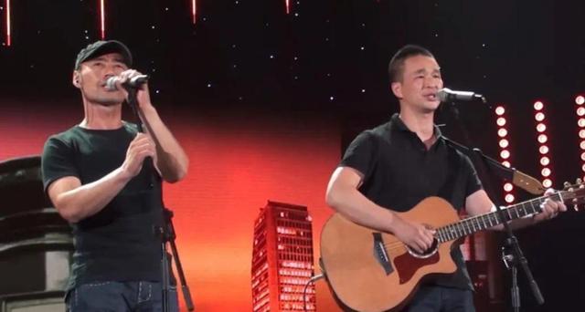 警察|农民工旭日阳刚：爆红后“作妖”，变糊后追悔莫及，他们做错了啥